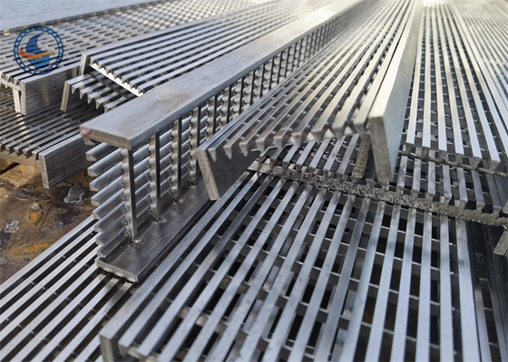 Customized 2507 Welded Wedge Wire Screen Stainless Steel Sieve Bend Dsm Screen